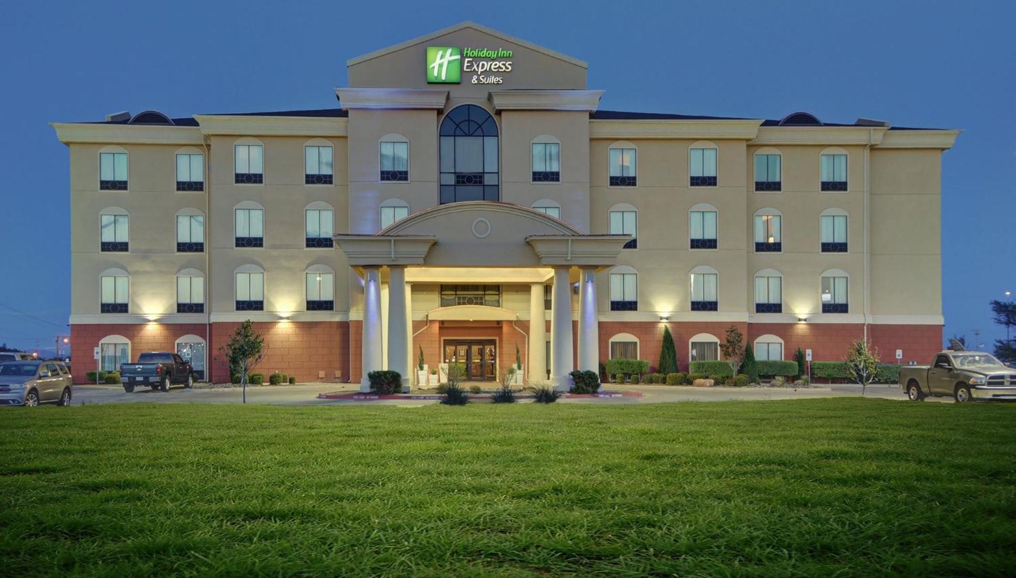 Holiday Inn Express Hotel And Suites Altus By Ihg Exterior photo
