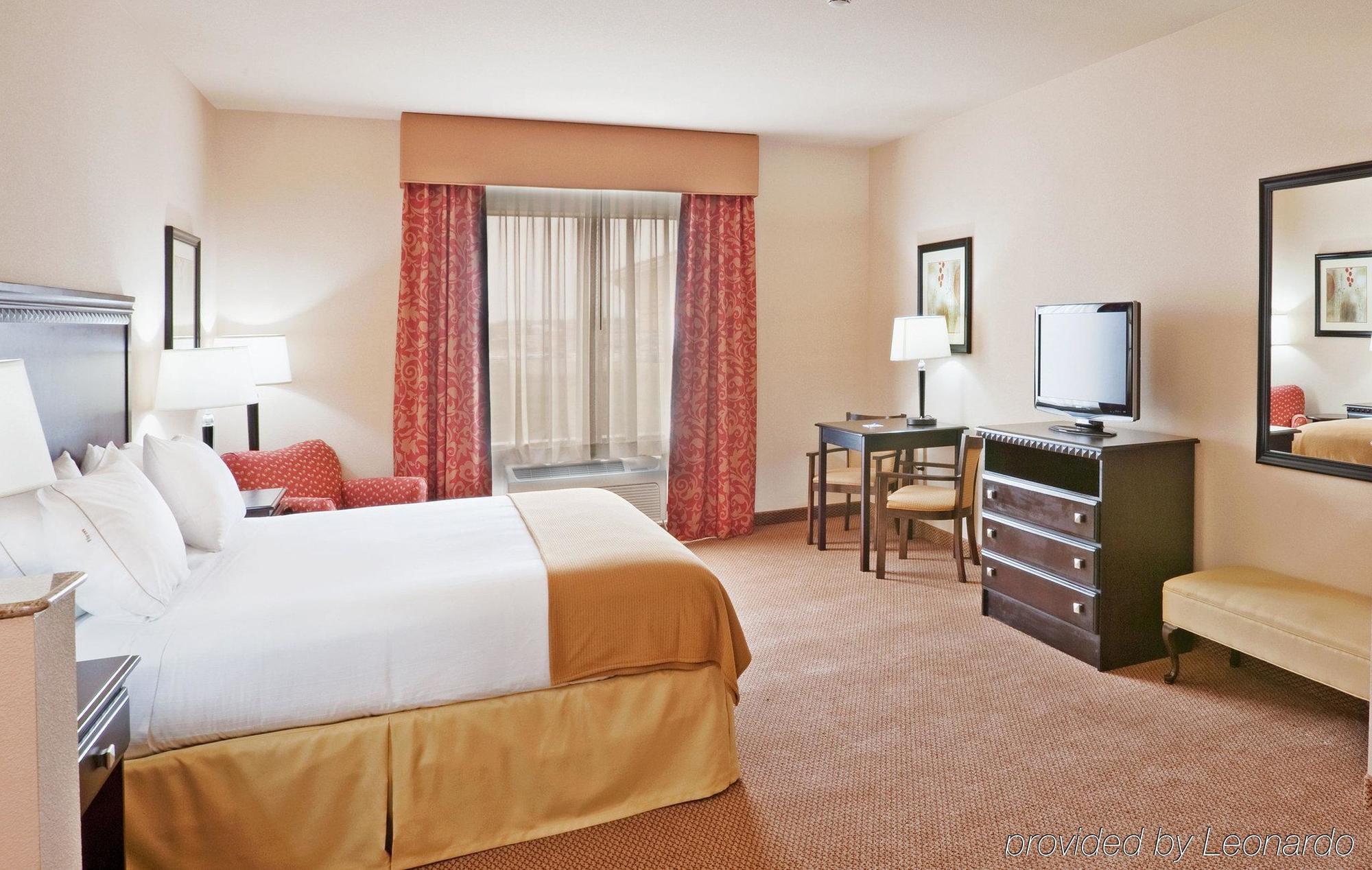 Holiday Inn Express Hotel And Suites Altus By Ihg Exterior photo